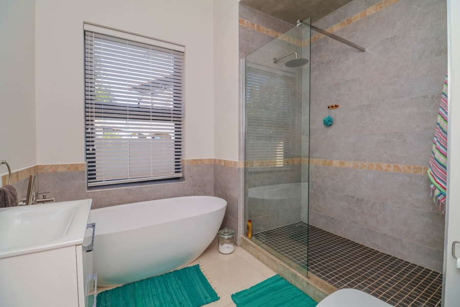 3 Bedroom Property for Sale in The Hill Western Cape
